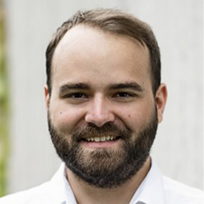 /images/portrait_nico_schmied.jpg